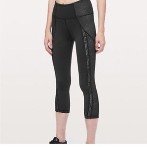 Lululemon power lines crop leggings